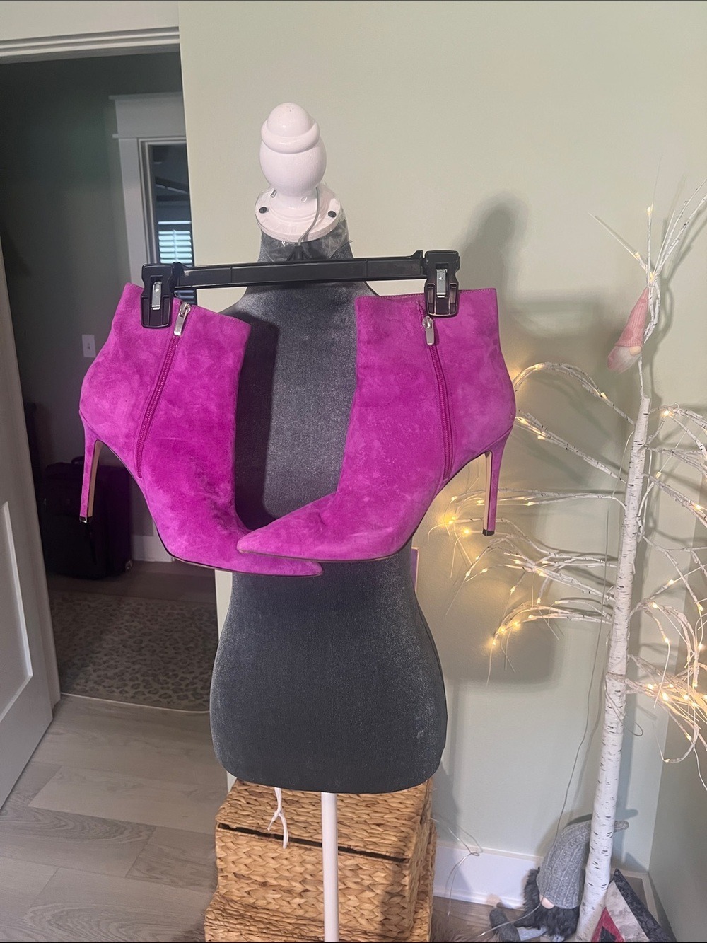 Nine West Fuchsia Suede Ankle Booties